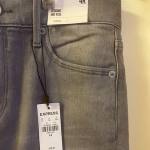 Nwt gray express mid rise leggings size 4